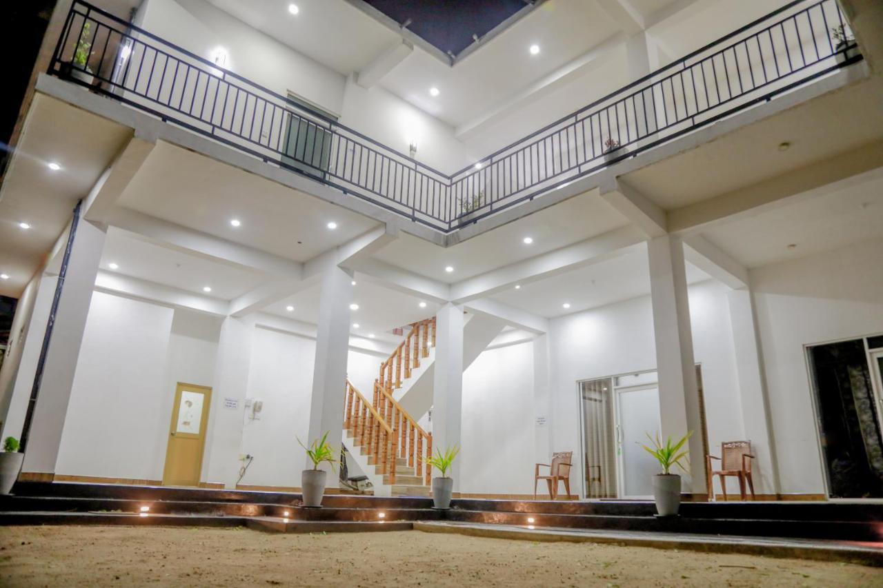 Araliya Lagoon Park Resort Negombo Extérieur photo