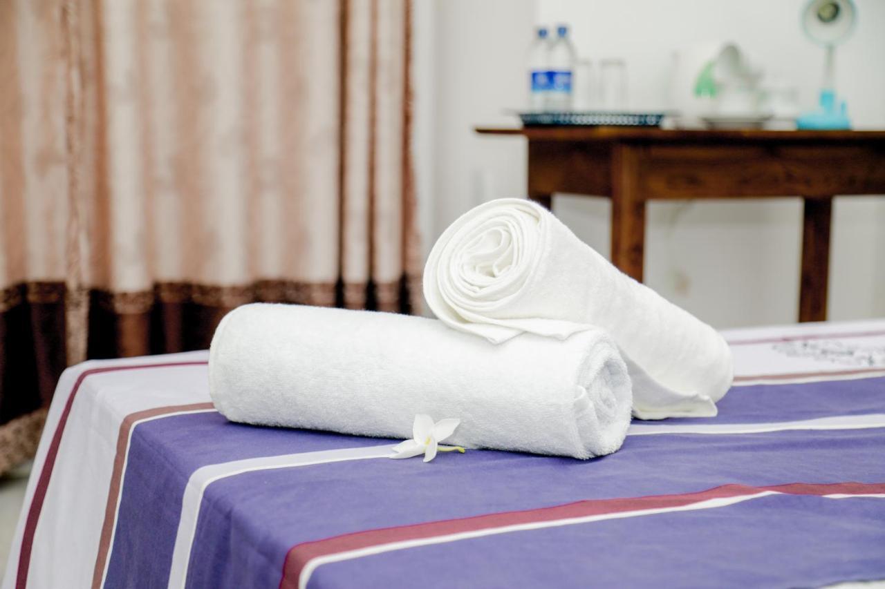 Araliya Lagoon Park Resort Negombo Extérieur photo