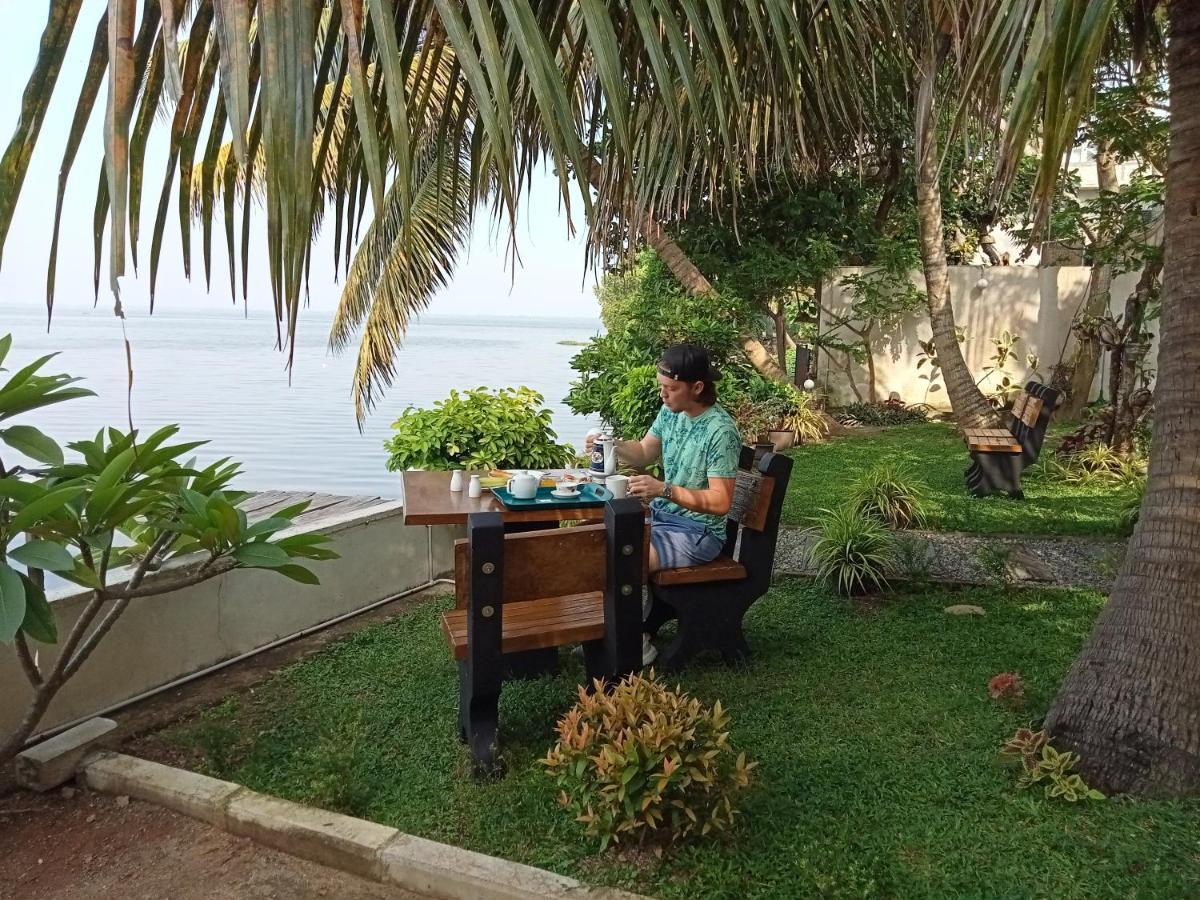 Araliya Lagoon Park Resort Negombo Extérieur photo